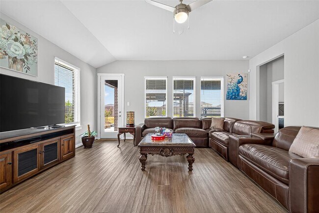 Building Photo - 3806 Favor Frst Ct
