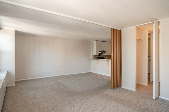 Building Photo - 400 E Randolph St