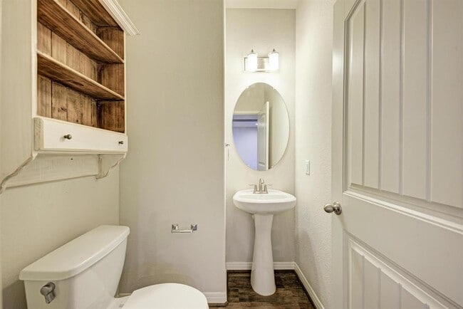 Building Photo - 146 Rock Cliff Ct