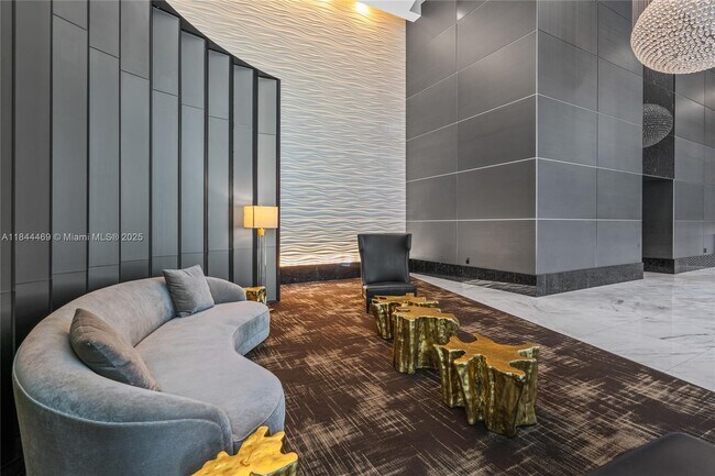 Building Photo - 951 Brickell Ave