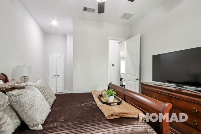 Building Photo - Spacious 4BA House in Manvel