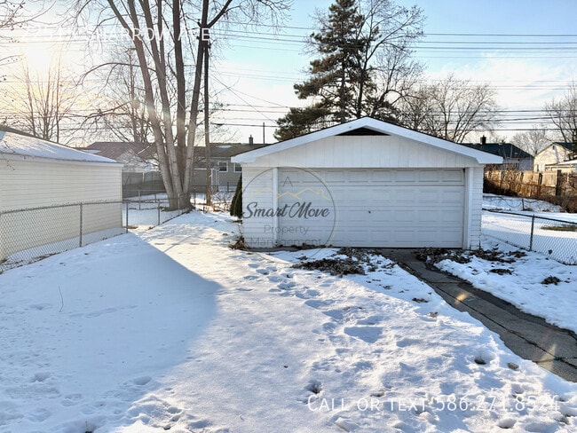 Building Photo - 22515 Sharrow Ave