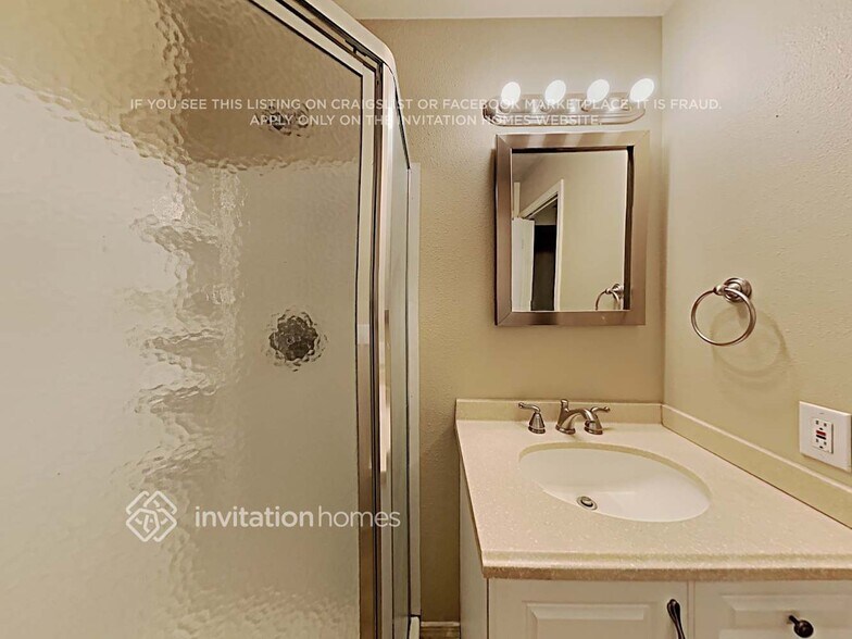 Building Photo - 25419 42nd Pl S