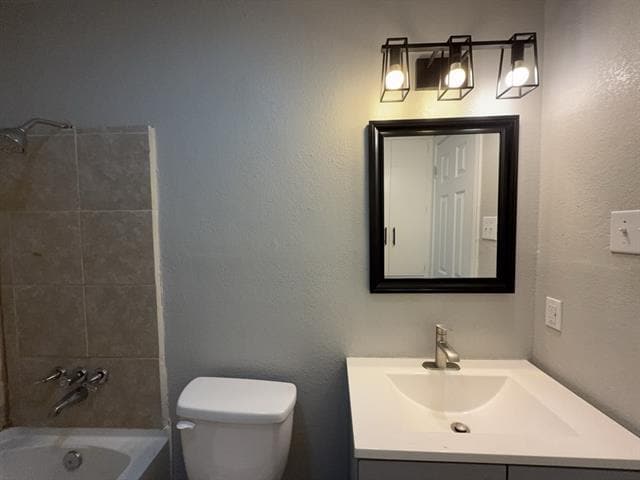 Building Photo - 3316 Shorewood Dr