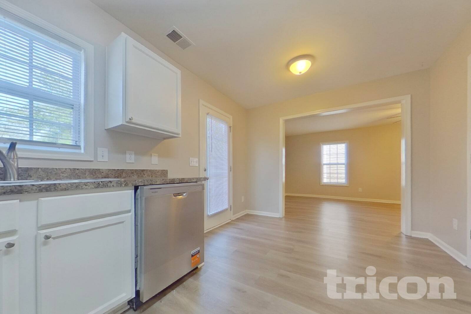 Building Photo - 403 Parkstone Ct