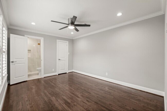 Building Photo - 5521 Lincrest Ln
