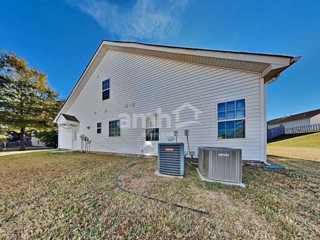 Building Photo - 11225 Amherst Glen Dr