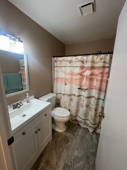 Building Photo - 3782 59th Ave W