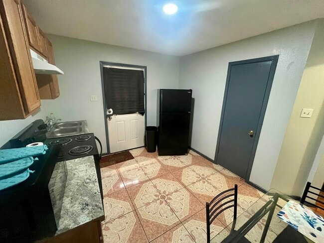 Building Photo - 306 La Herradura Ct