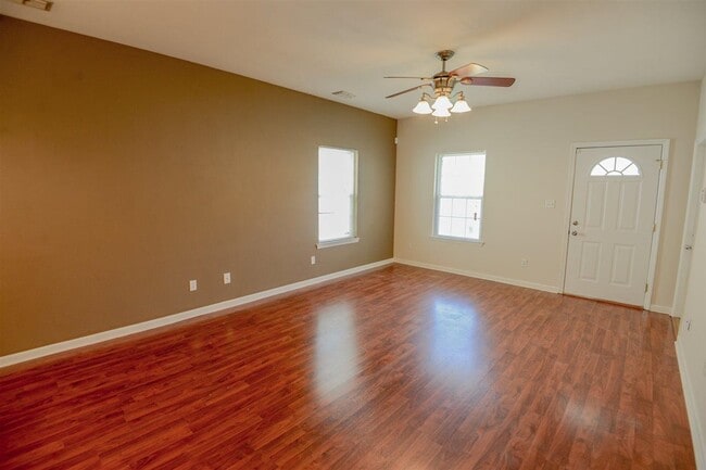 Building Photo - 2116 Bullocks Run Rd