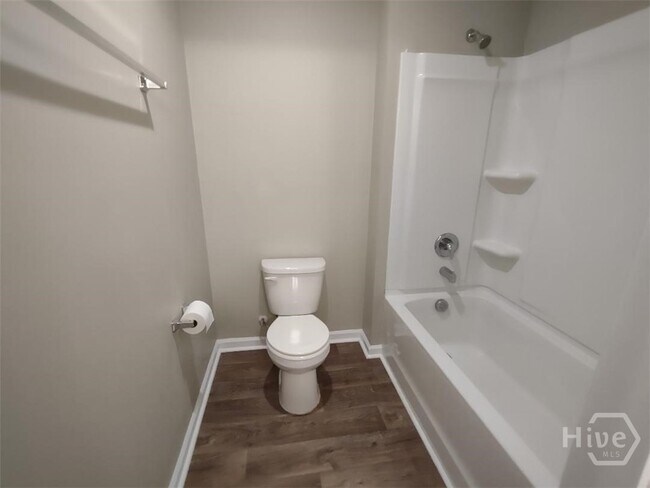 Building Photo - 378 Hogan Dr