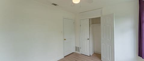 Building Photo - 1602 Westmoor Dr