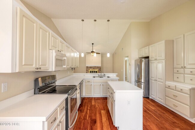 Building Photo - 109 Brookhollow Cir