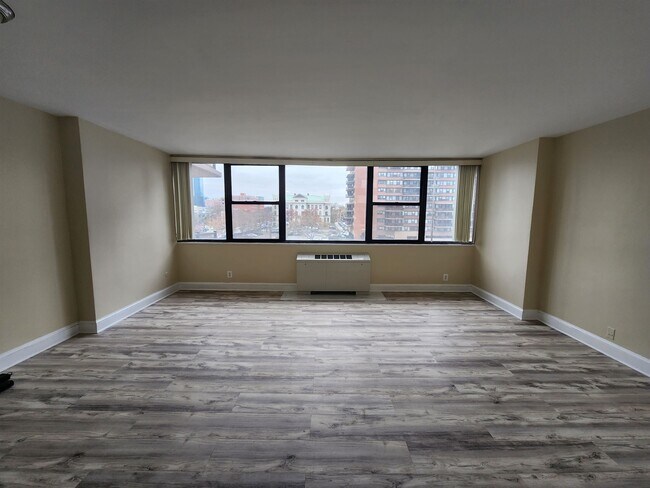 Building Photo - 270 Marin Blvd