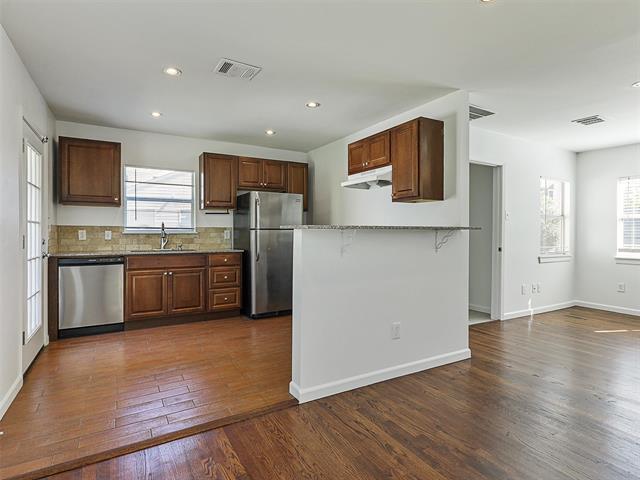 Building Photo - 3812 Lively Ln