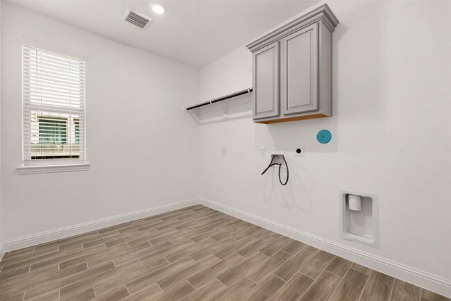 Building Photo - 6518 Fairway Gln Ln