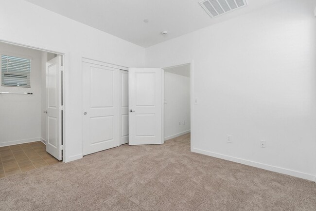 Building Photo - Modern Detached Home in Gated Nuvo Parkside