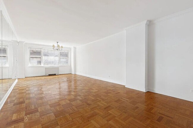 Building Photo - Spacious 1 Bedroom 1 Bathroom