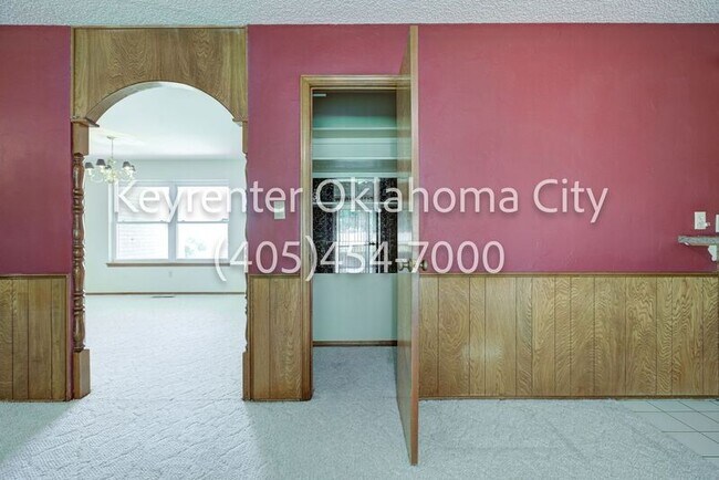 Building Photo - 3632 Sunvalley Dr