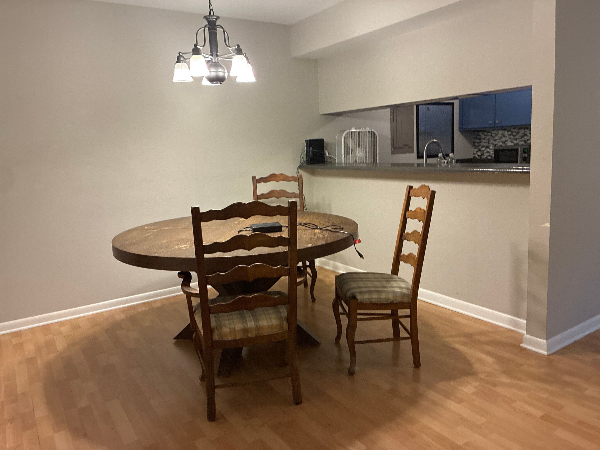 Building Photo - Room in Condo on Finley Forest Dr