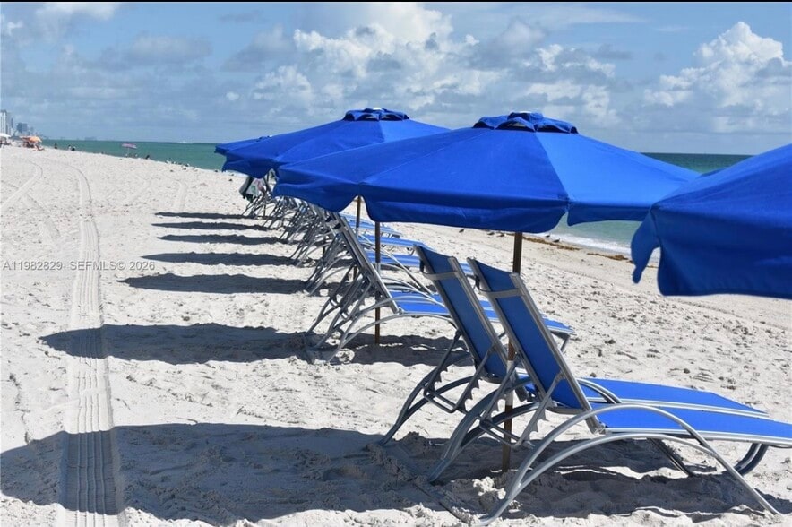 Building Photo - 6365 Collins Ave