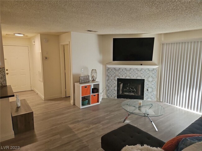 Building Photo - 2200 S Fort Apache Rd