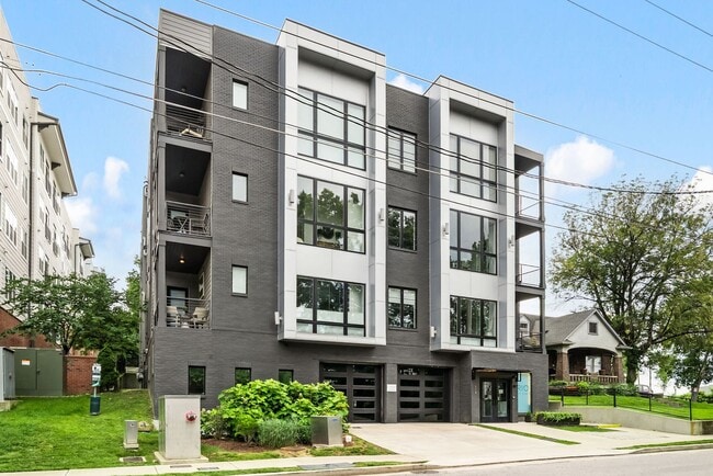 Building Photo - 119 Acklen Park Dr