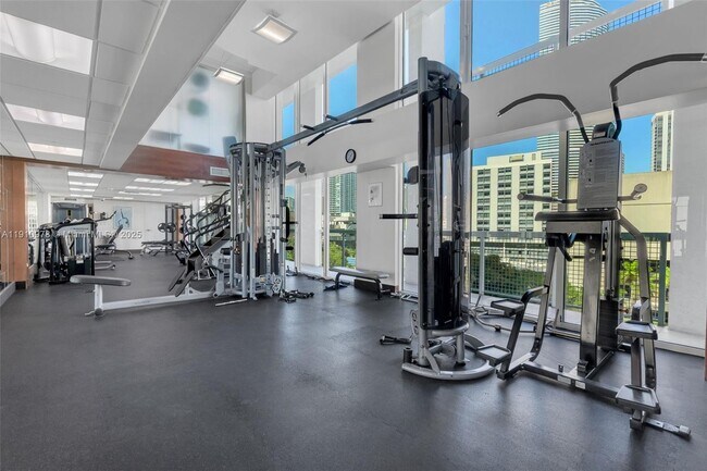 Building Photo - 31 SE 5th St