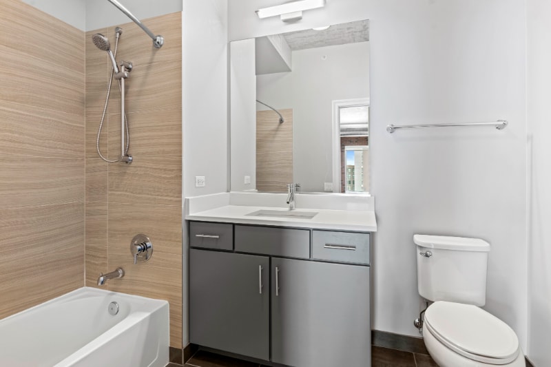 Building Photo - 888 S Clark St