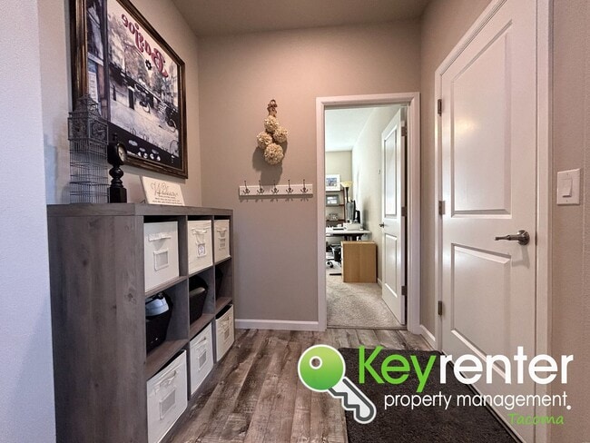 Building Photo - Spacious 5-Bed 3-Bath Home in Prime Northe...