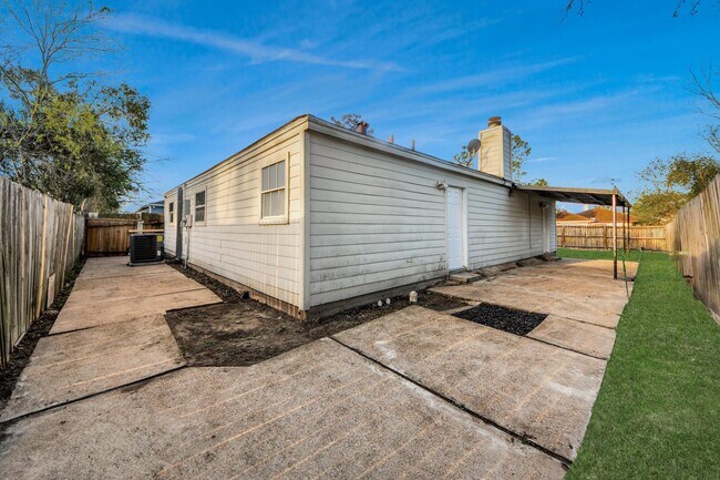 Building Photo - 11627 Bowlan Ln