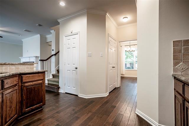 Building Photo - 15650 Brookwood Dr