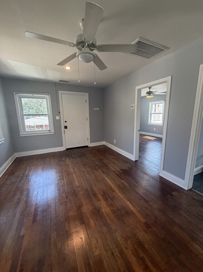 Building Photo - 1315 Seiler Ave