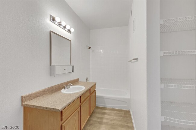 Building Photo - 2041 Hussium Hills St