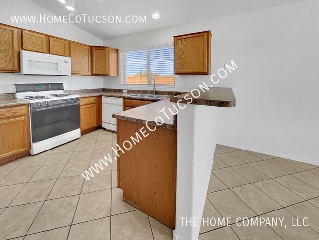 Building Photo - 7622 W August Moon Pl