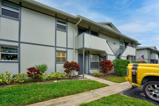 Building Photo - 8291 SE Croft Cir