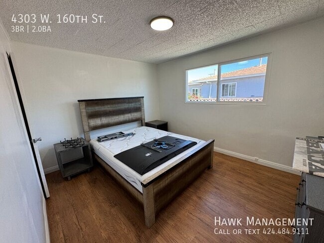Building Photo - 4303 160th St