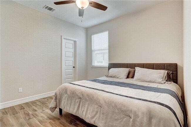 Building Photo - 61 Rancho Trail