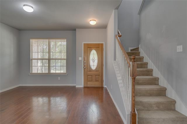 Building Photo - 601 Port Royale Way