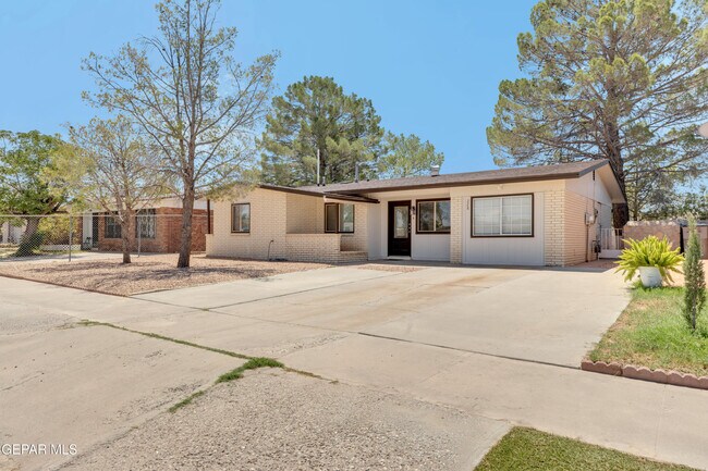 Building Photo - 228 Caribe Cir