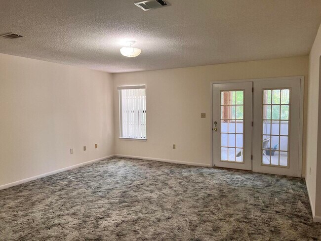 Building Photo - 103 Wedgewood Ct