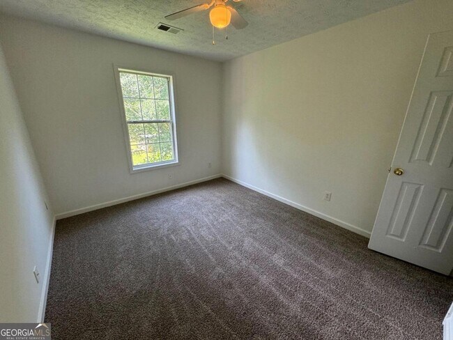 Building Photo - 2282 McKayla Ct