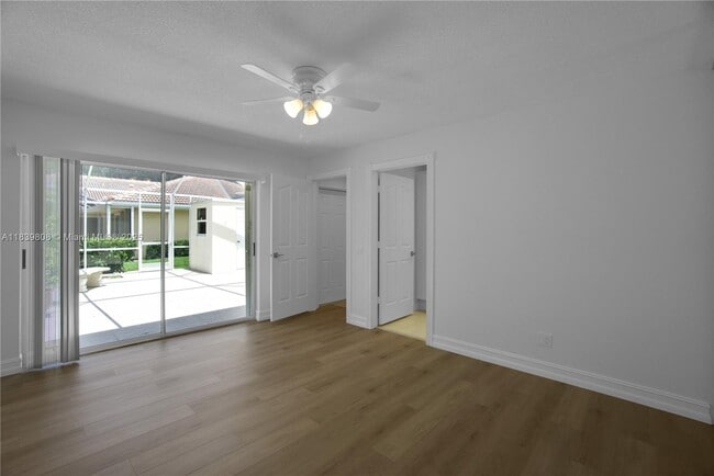 Building Photo - 9189 Sun Terrace Cir