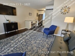 Building Photo - 1827 25th Ct S