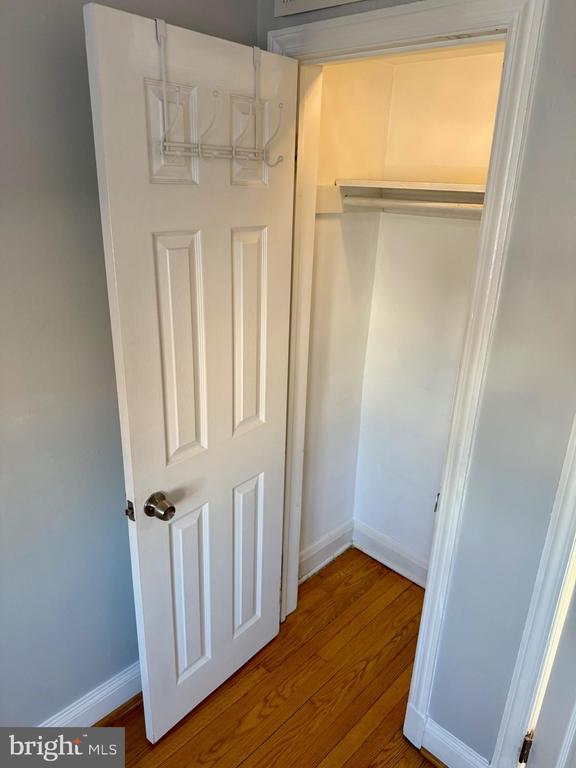 Building Photo - 3613 Parkdale Ave