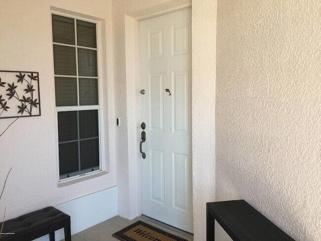 Building Photo - 250 St Lucie Ln