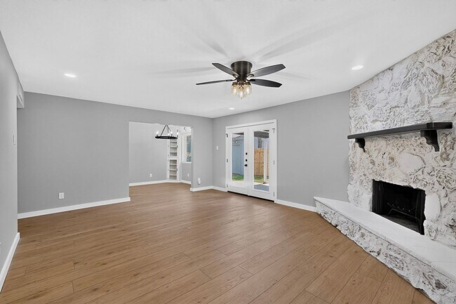 Building Photo - Plano Gem Ready To Be Your Home