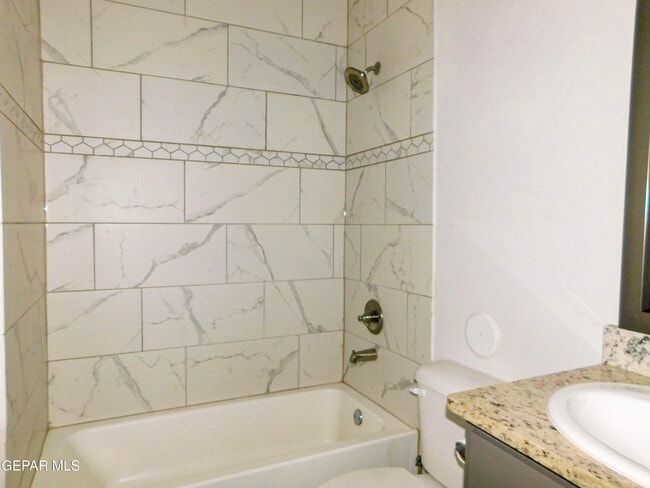 Building Photo - 13849 Sky Harbor Ave