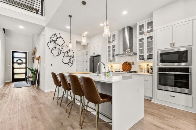 Building Photo - 12600 Purple Prairie Ln