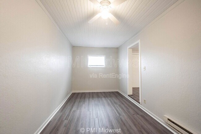 Building Photo - 2142 US-40